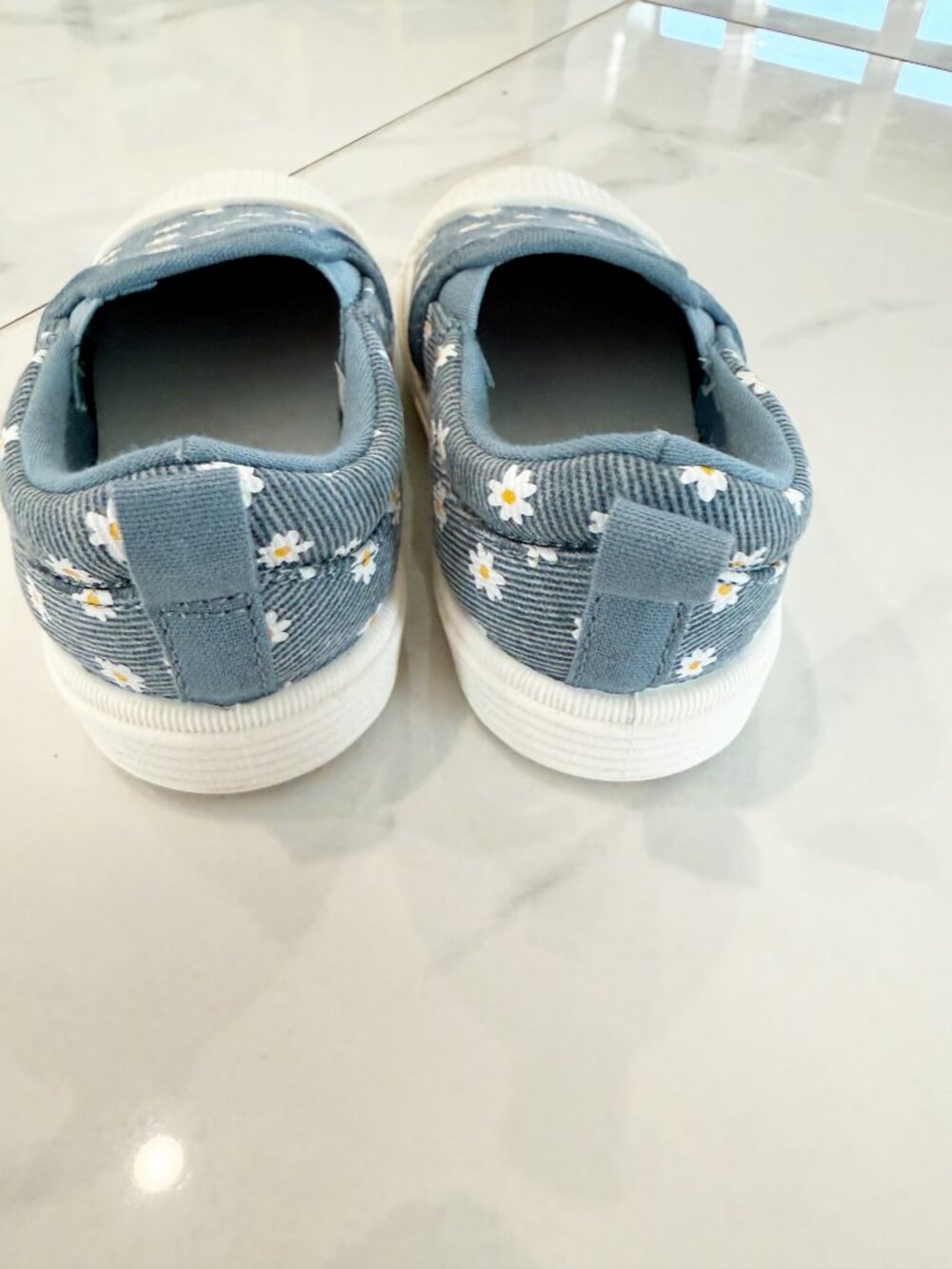 Cat & Jack Blue Baby Morgan Slip-On Floral Print Sneakers 7 - Picture 5 of 11